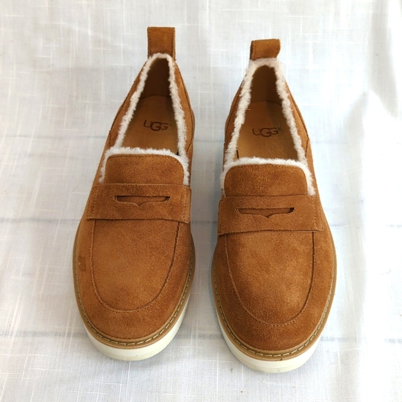 UGG shoes style 1095231, Atwater Spill Seam wedge loafer, sz 6 - Picture 2 of 12